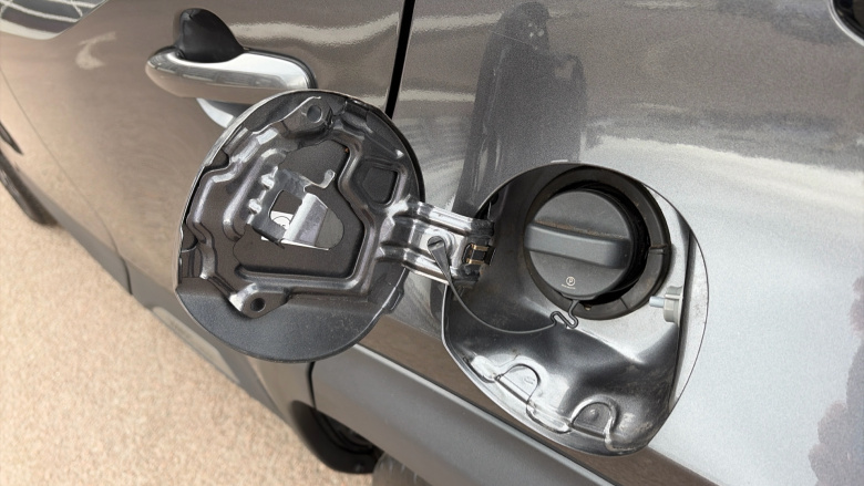 Toyota Yaris Cross 1.5 Hybrid Design 5dr CVT Hybrid Estate